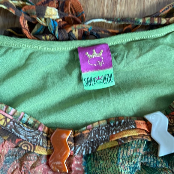 Save the Queen Tunic - Picture 5 of 8